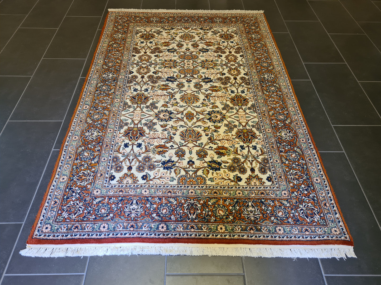 Feiner Handgeknüpfter Ghoum Orientteppich – Hochwertiges Meisterwerk 200x133cm