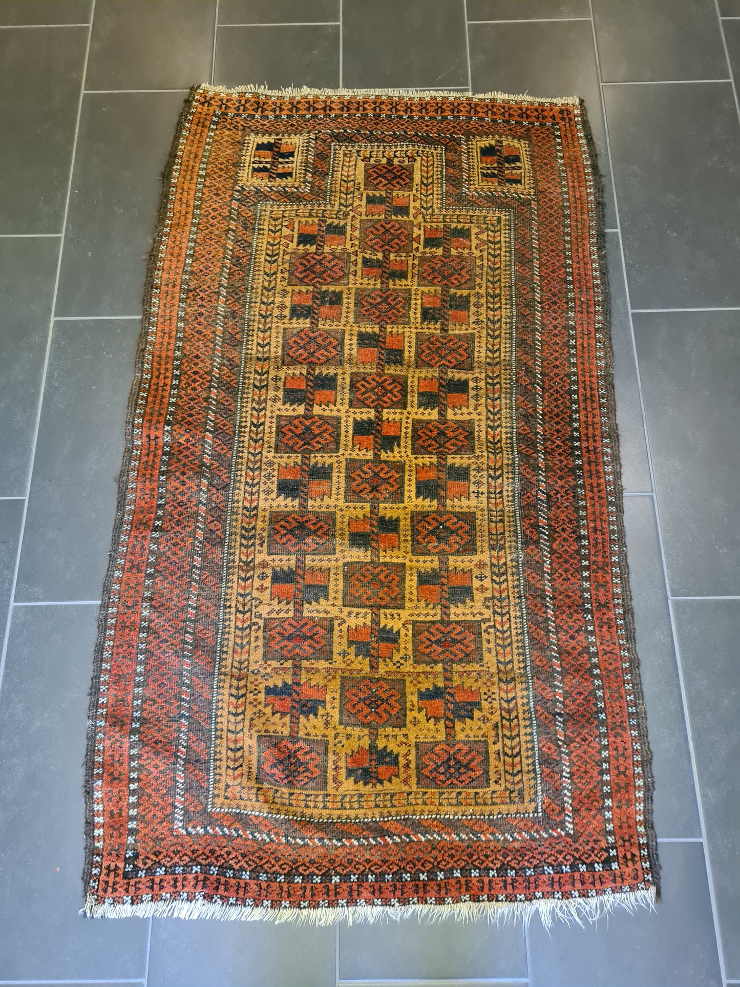 Antiker Belutsch Gebetsteppich – Ein Sammlerstück aus dem Orient 170x99cm