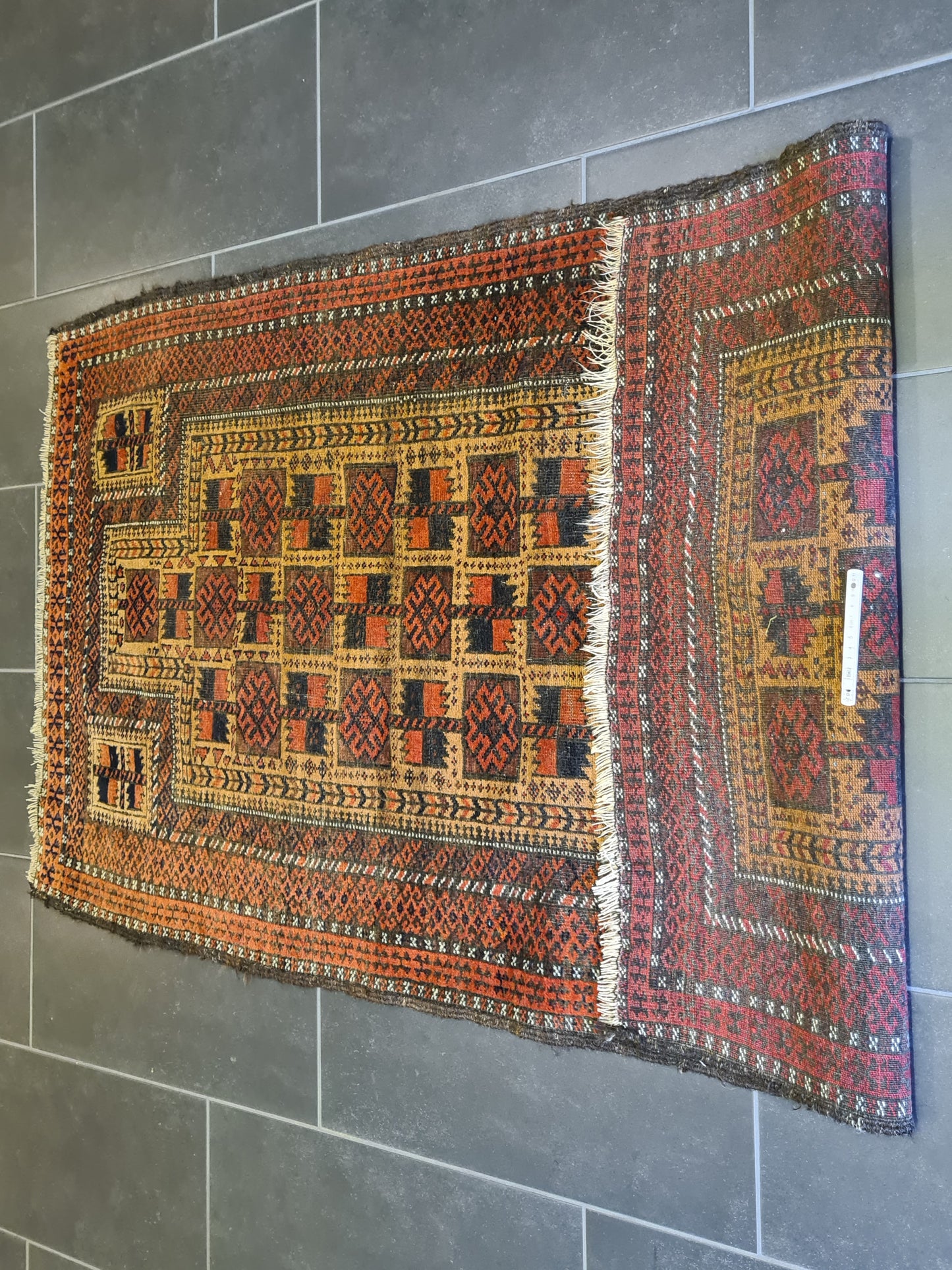 Antiker Belutsch Gebetsteppich – Ein Sammlerstück aus dem Orient 170x99cm