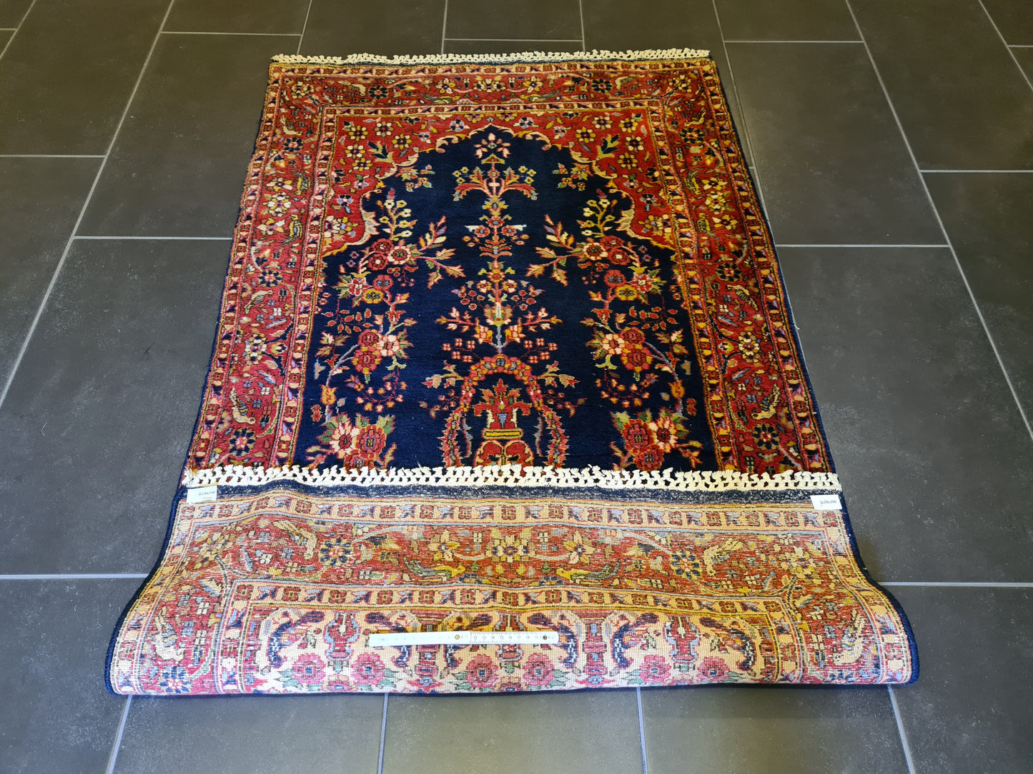 Feiner Handgeknüpfter Kashmir Ghoum Teppich – Ein Sammlerstück 158x93cm