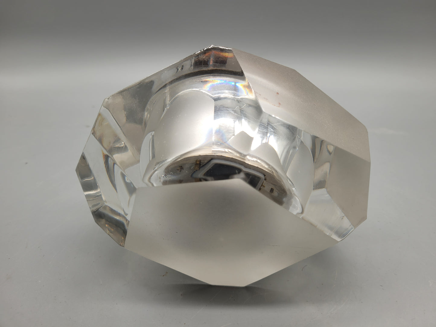 Vintage Mercedes Tischuhr aus Glas und Kristall (70er Jahre)