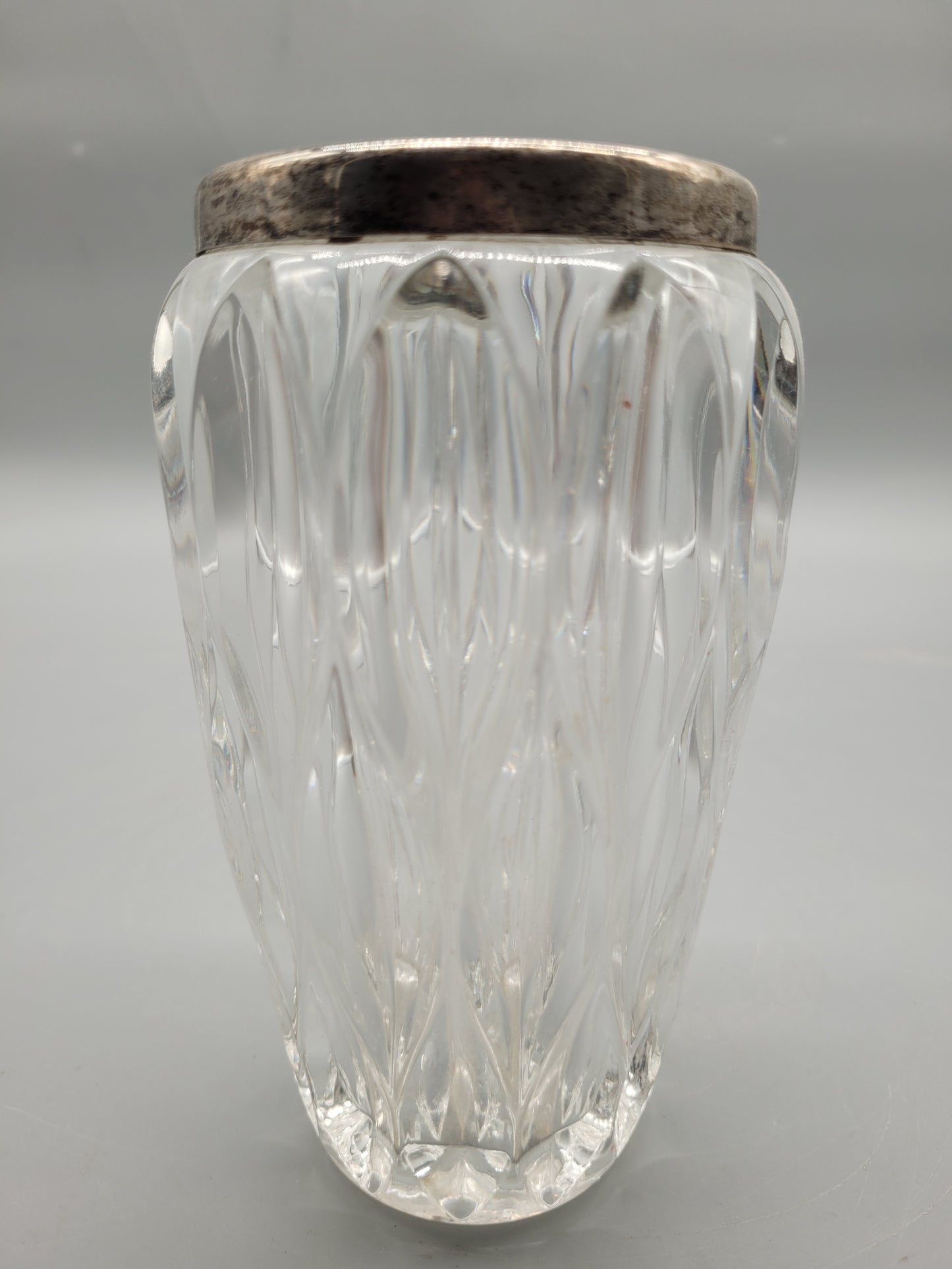Dekorative Vintage Vase aus Kristallglas mit versilbertem Rand