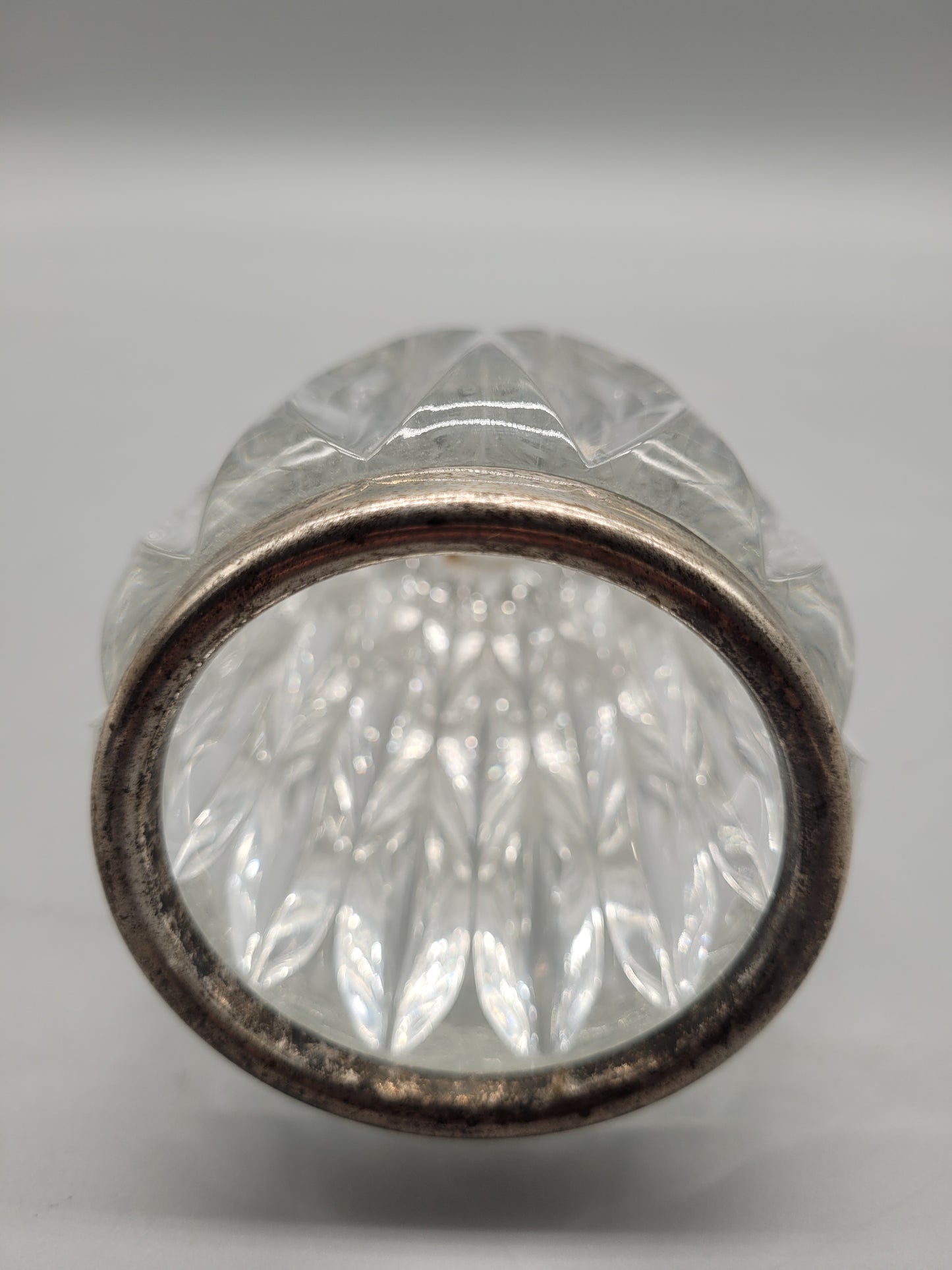 Dekorative Vintage Vase aus Kristallglas mit versilbertem Rand
