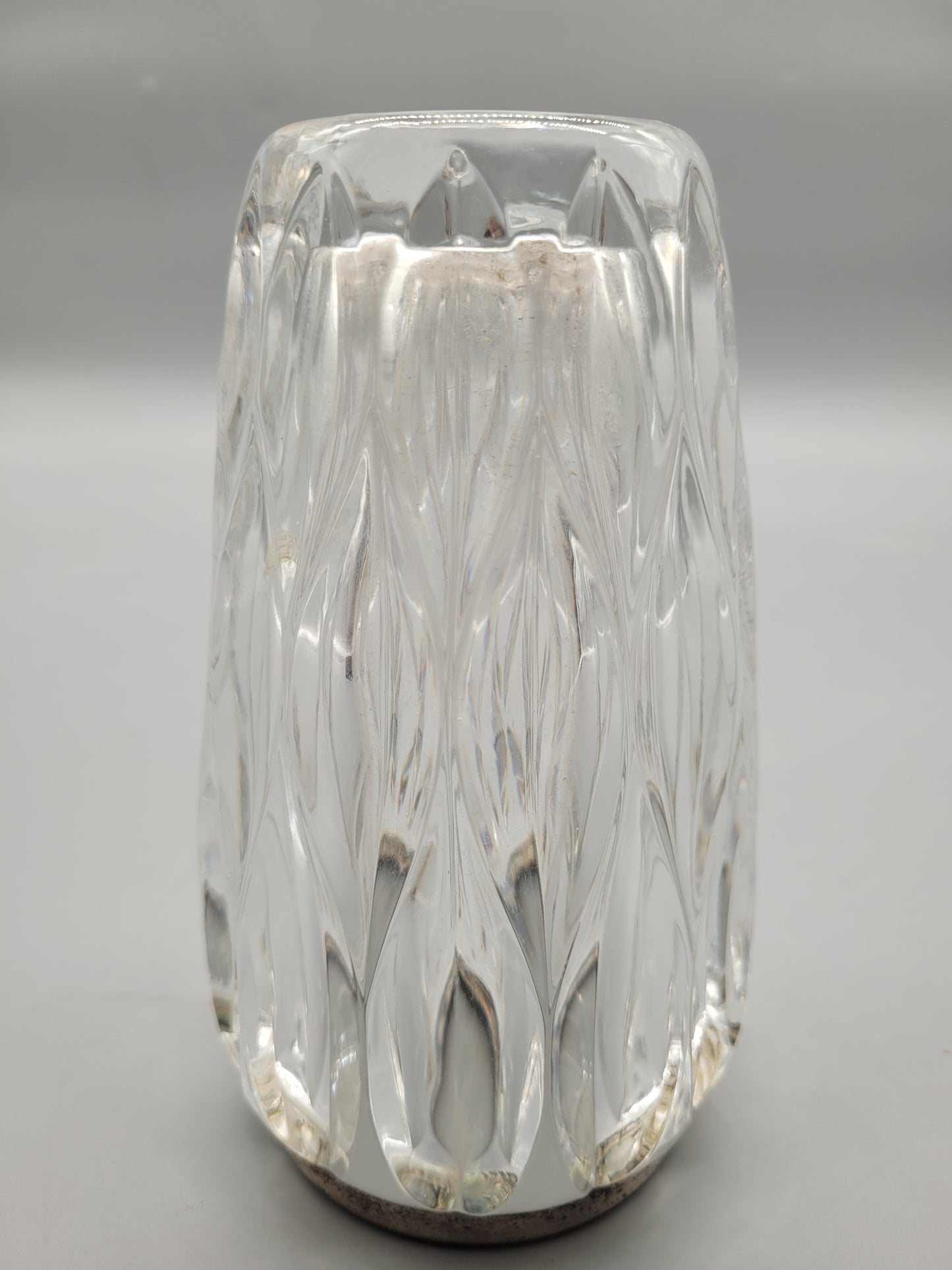 Dekorative Vintage Vase aus Kristallglas mit versilbertem Rand