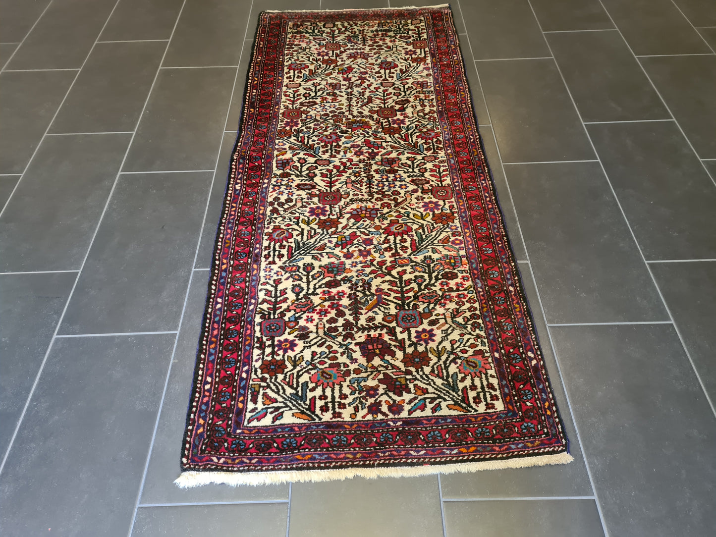 Feiner Handgeknüpfter Malaya Orientteppich aus dem Orient 197x83cm