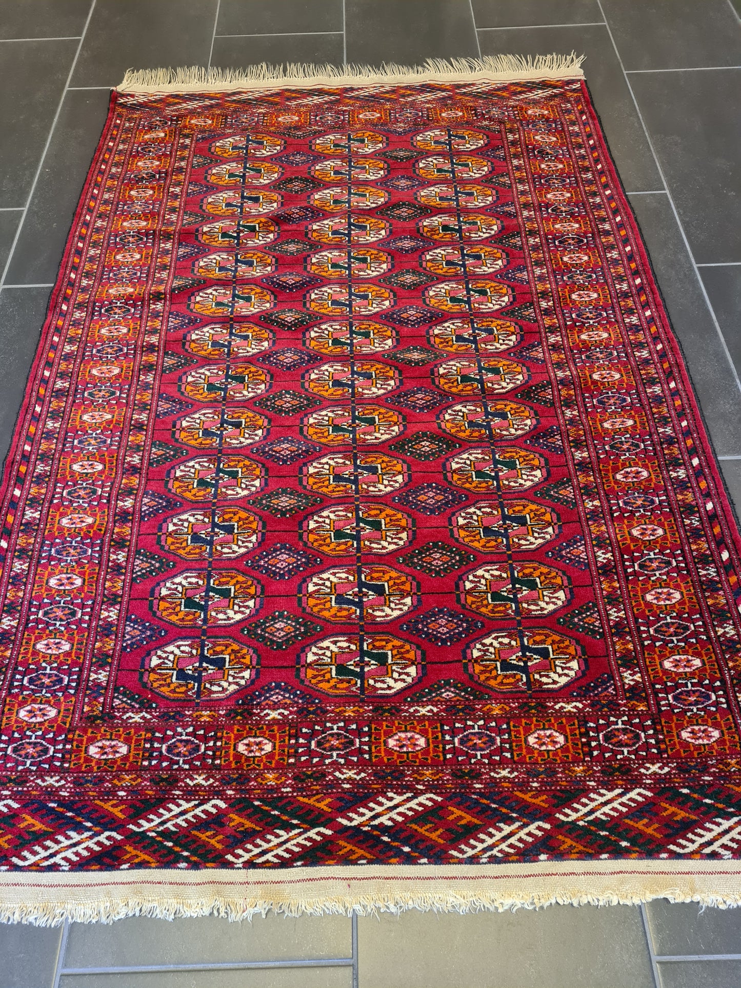 Antiker Handgeknüpfter Buchara Jomut Orientteppich aus Turkmenistan 156x105cm