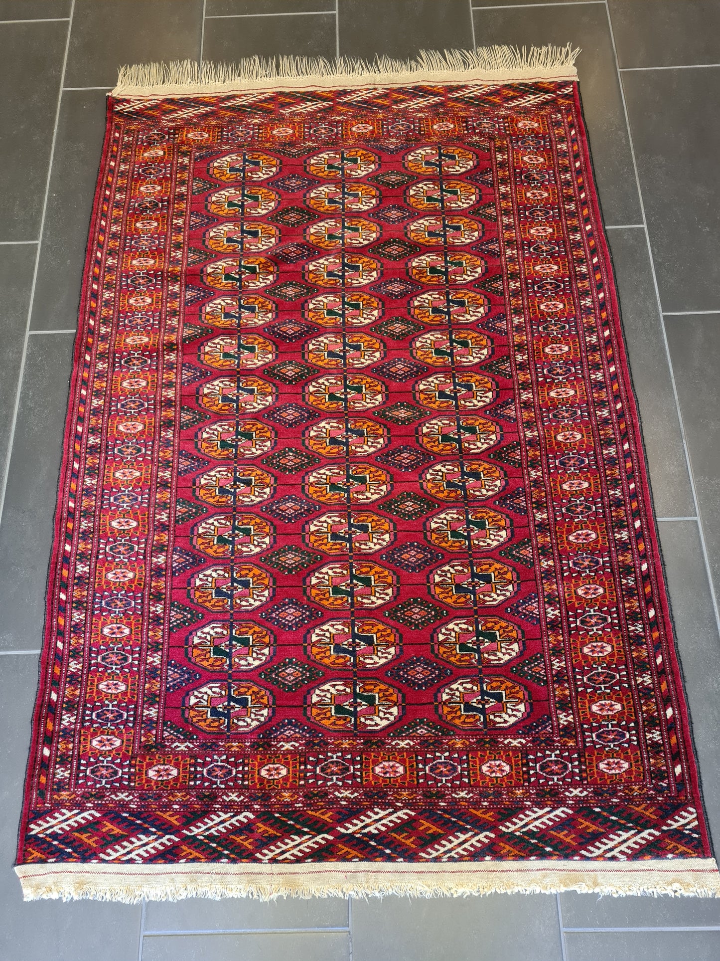 Antiker Handgeknüpfter Buchara Jomut Orientteppich aus Turkmenistan 156x105cm