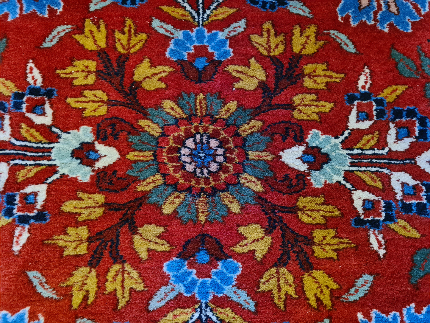 Feiner Handgeknüpfter Sarough Orientteppich aus Indien 171x122cm