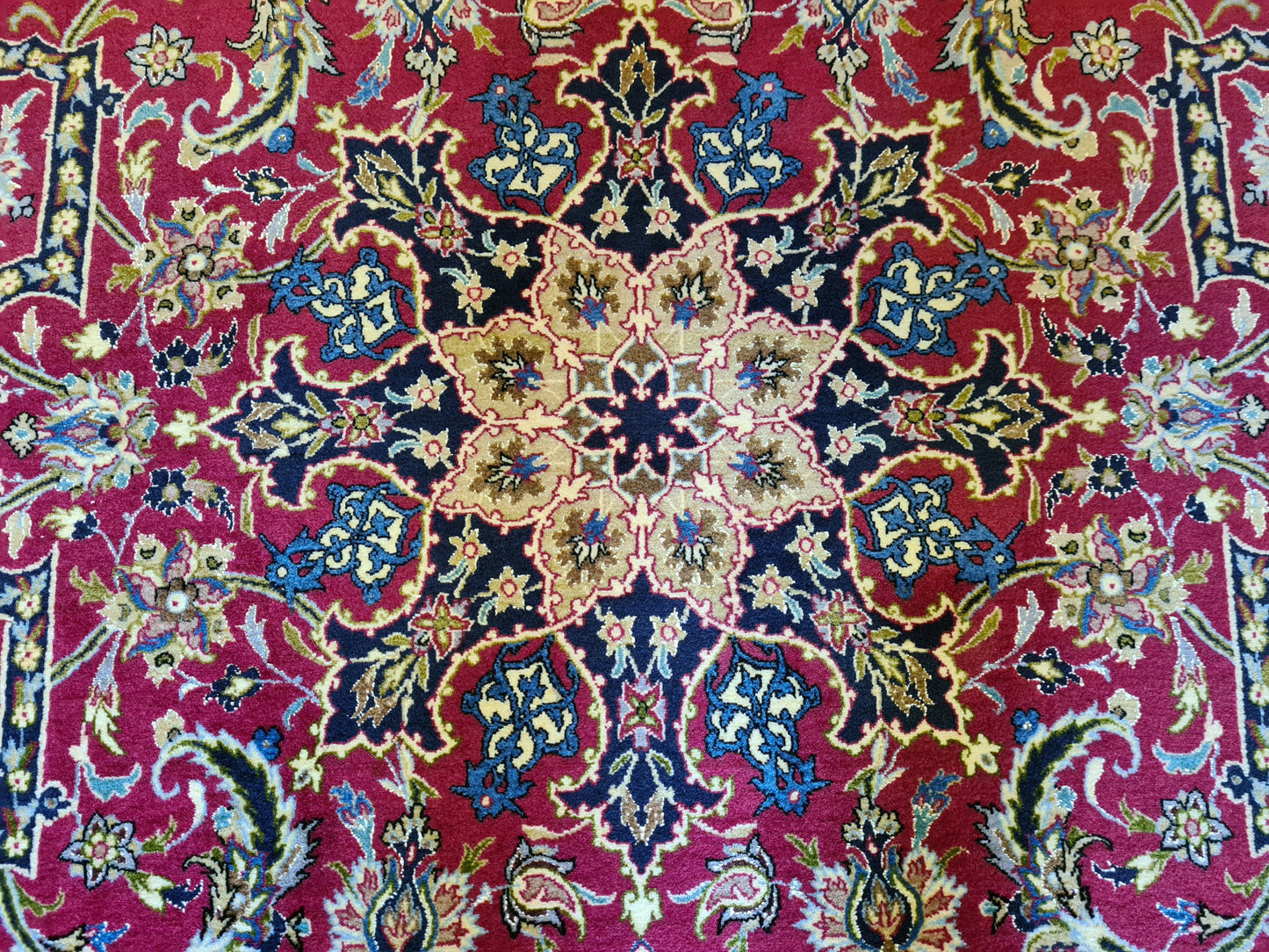 Handgeknüpfter Isfahan Perser Teppich Orientteppich 237x153cm