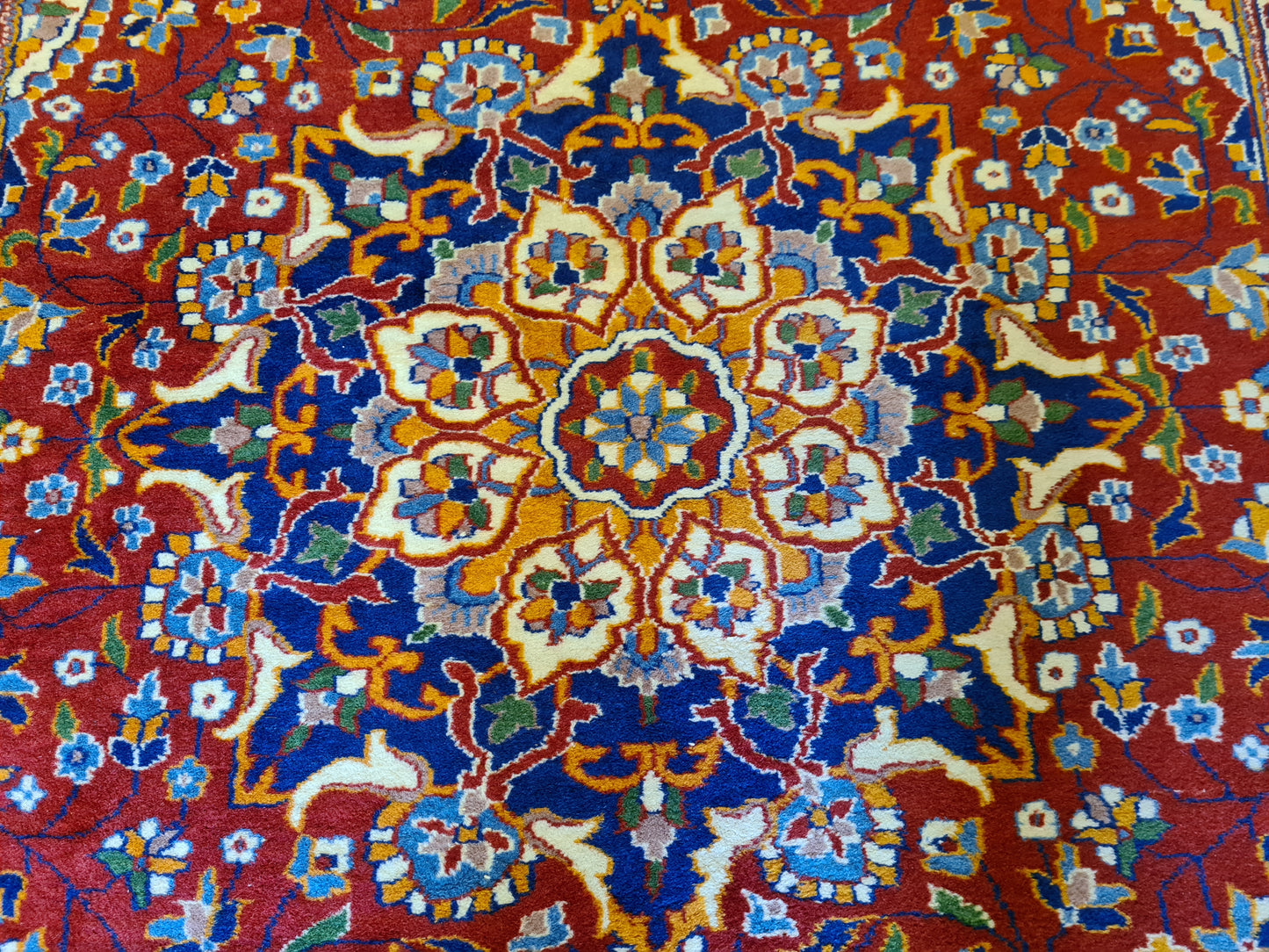Handgeknüpfter Ghoum Orientteppich aus Indien 182x125cm