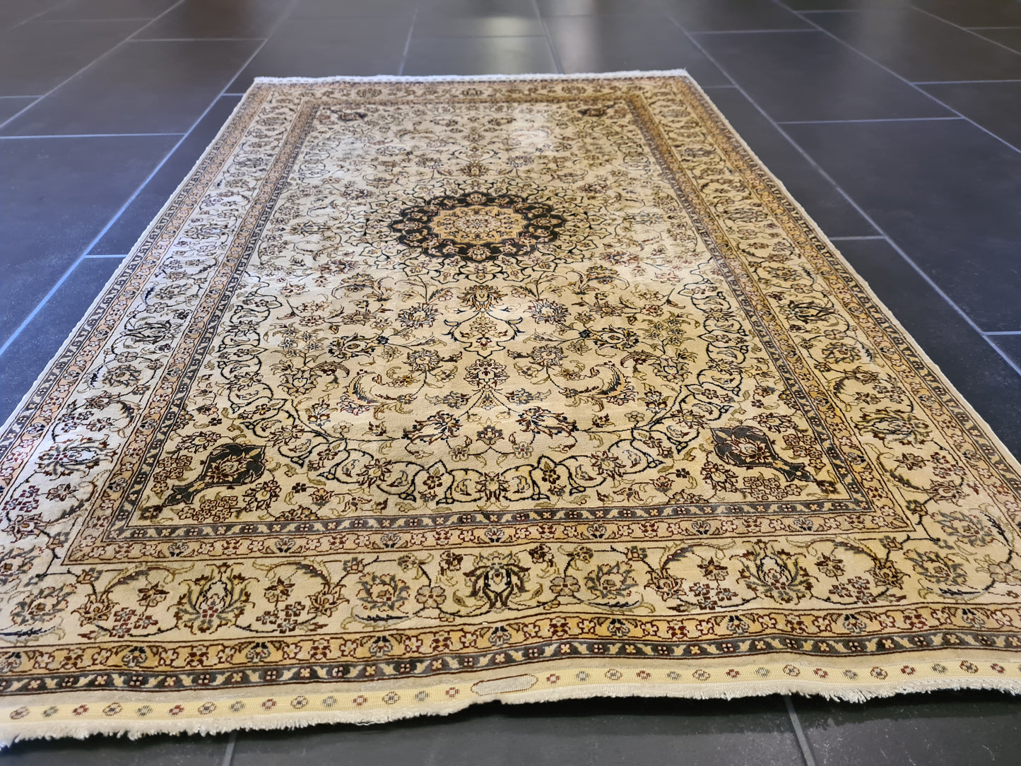 Wertvoller Handgeknüpfter Hereke Seidenteppich aus Türkei 125x79cm