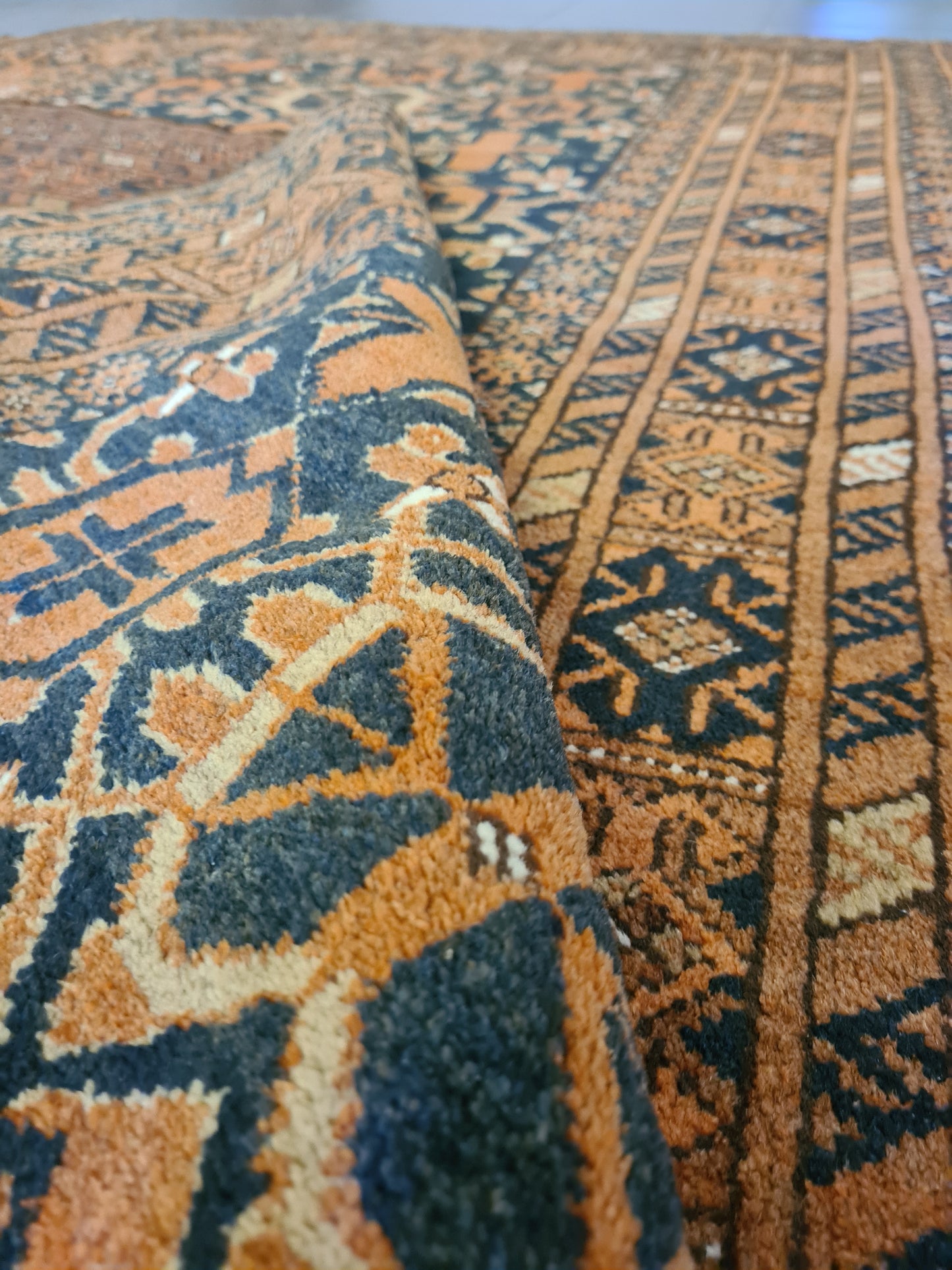Handgeknüpfter Blutsch Orientteppich aus Afghanistan 215x116cm
