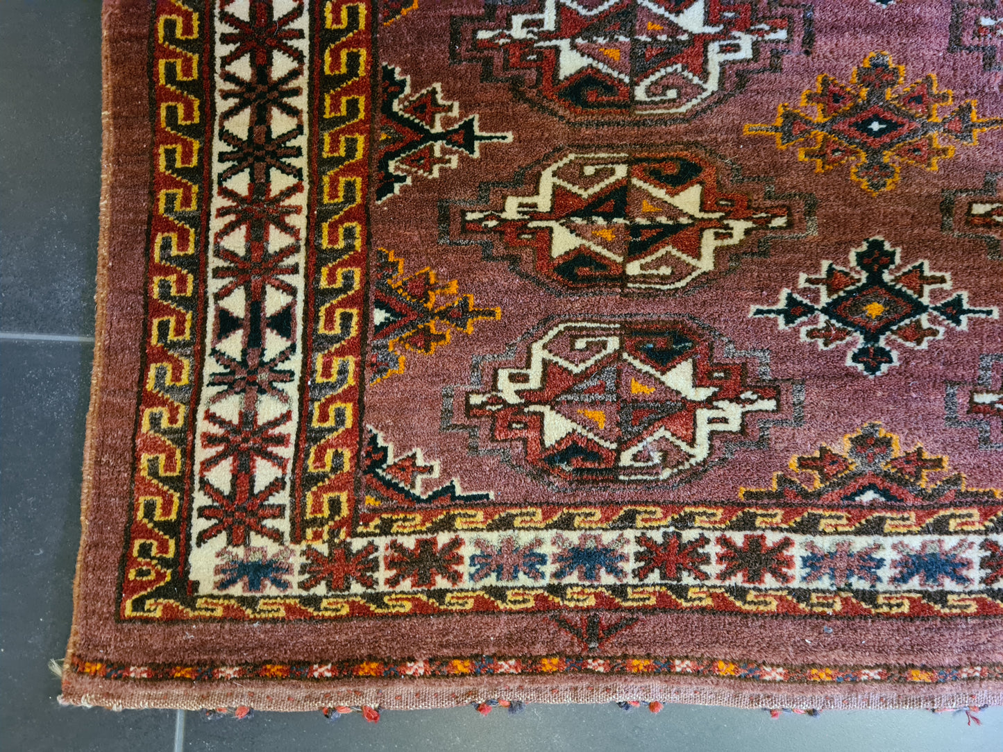 Antiker Handgeknüpfter Turkmen Orientteppich Seltenes Sammlerstück 125x72cm