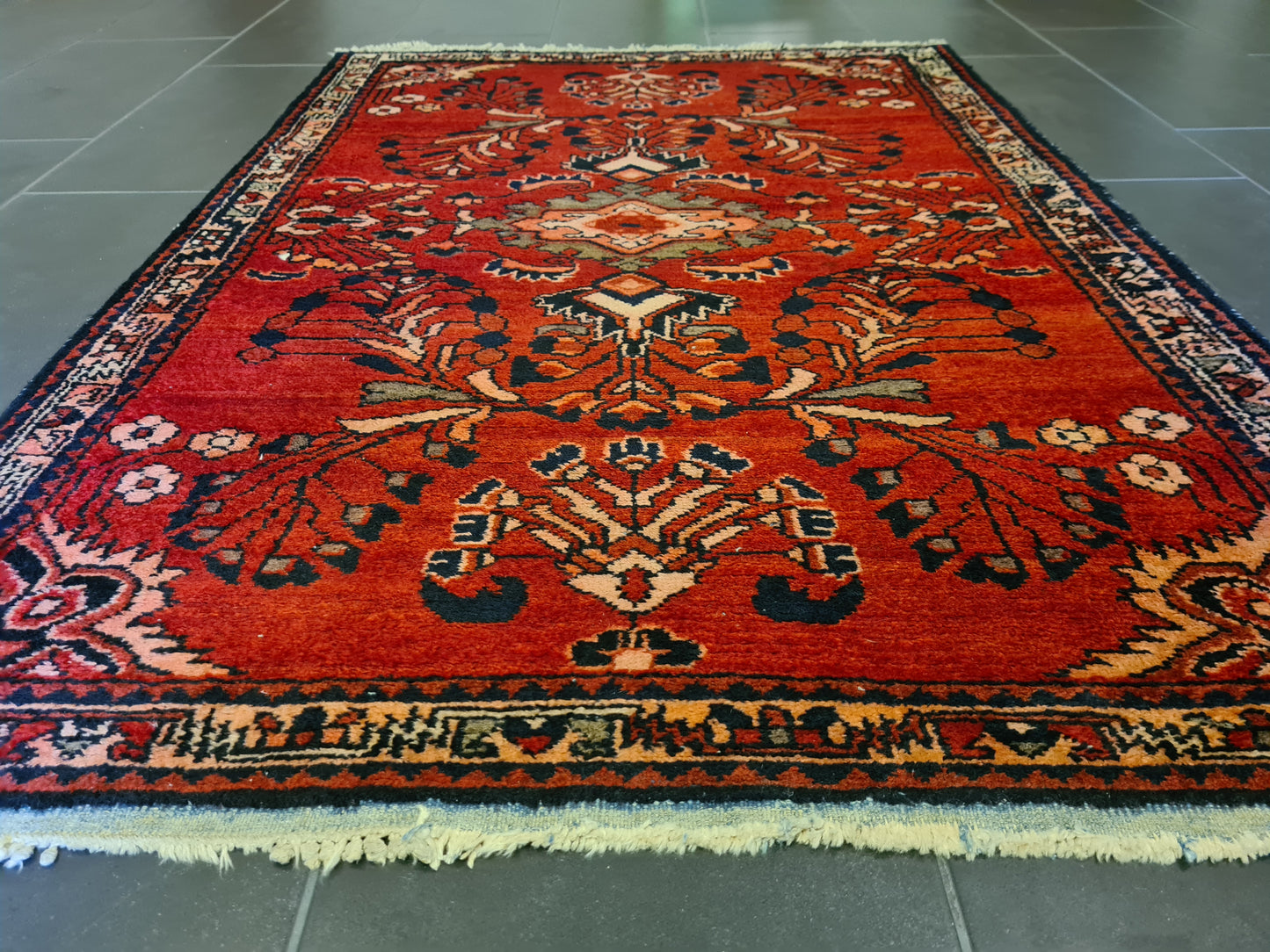 Antiker Handgeknüpfter Perser Sarough Orientteppich – Eleganz aus dem Orient
