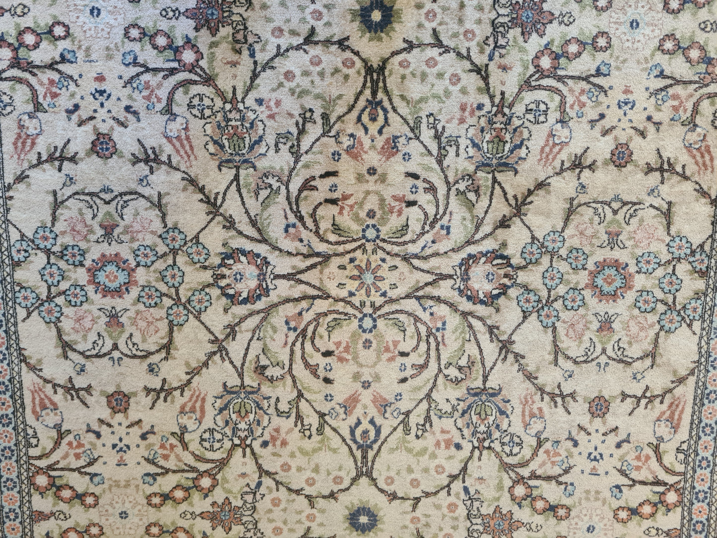 Edler Handgeknüpfter Kashmir Ghoum Orientteppich Meisterwerk 242x165cm