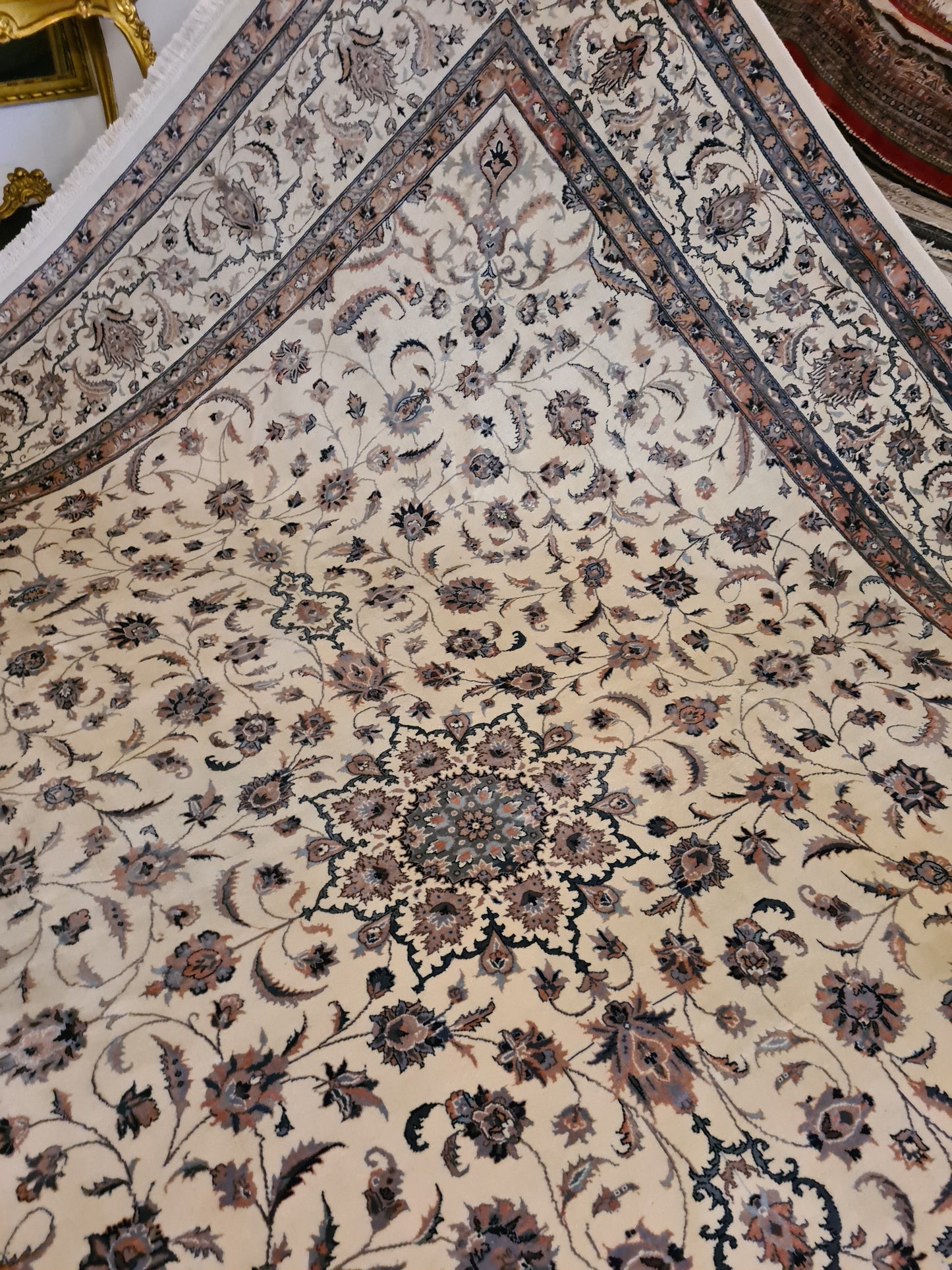 Feiner Königlicher Isfahan Orientteppich Handgeknüpft und Hochwertig 314x247cm