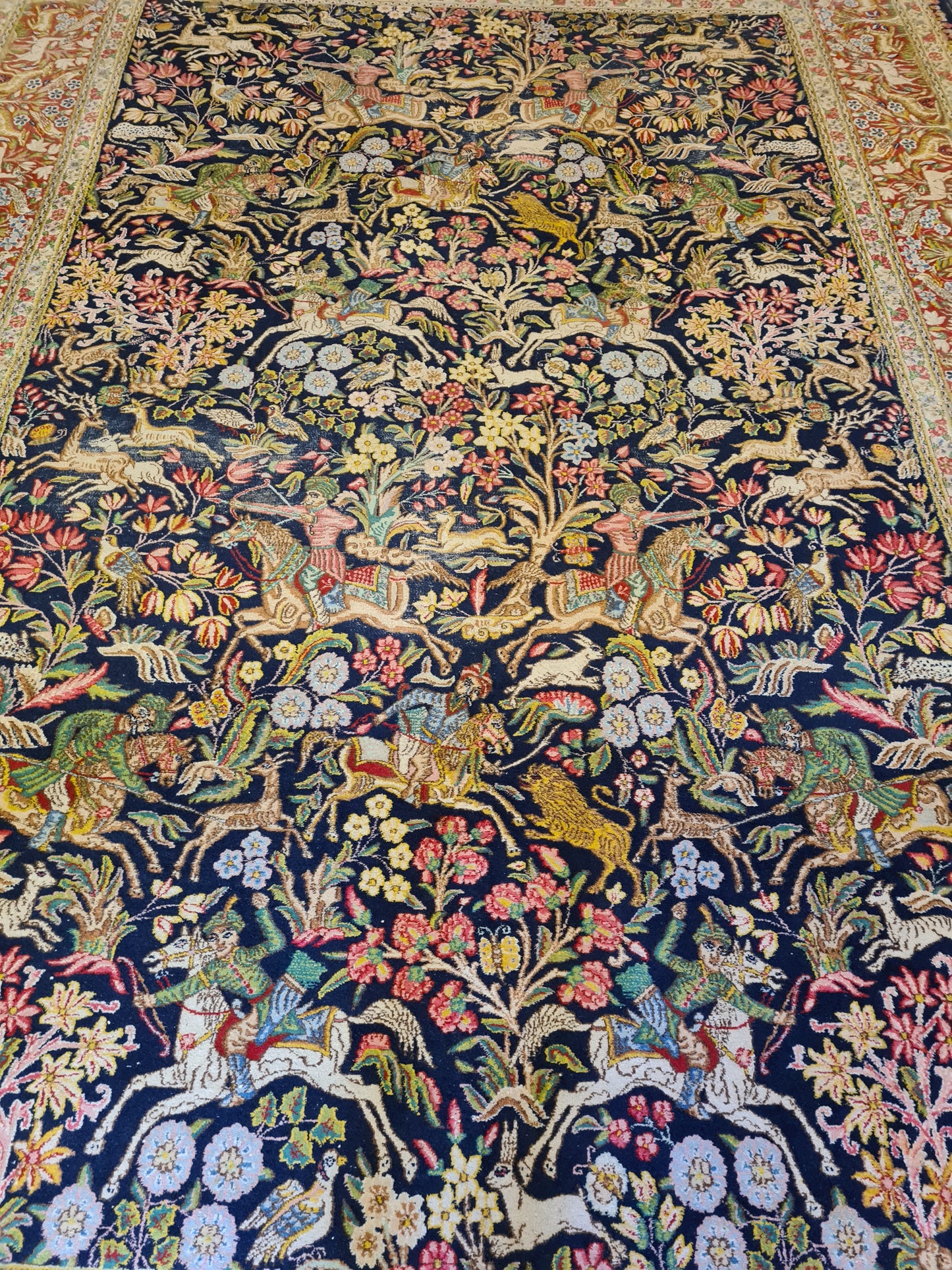 Königlicher Kirmān Palast-Teppich – Handgeknüpftes Meisterwerk 400x270cm