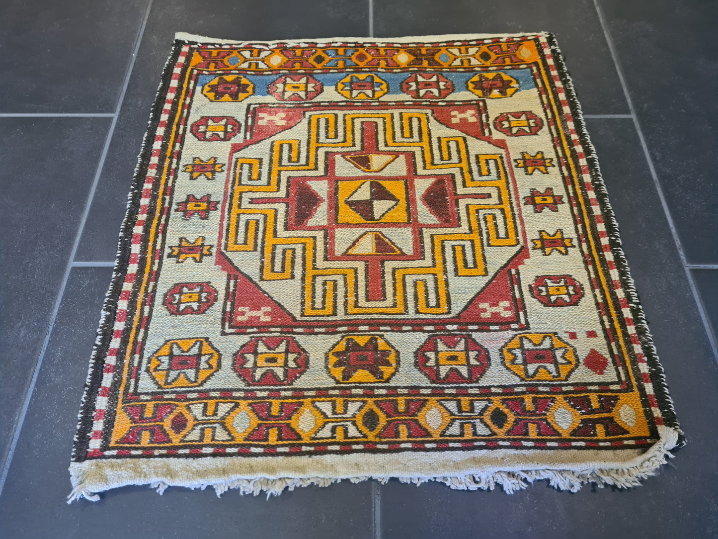 Antiker Feiner Handgeknüpfter Sumack Kazak Orientteppich 50x53cm