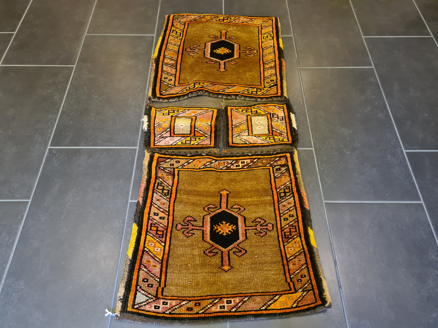 Antiker Perser Orientteppich Satteltasche Handgeknüpftes Sammlerstück 128x54cm