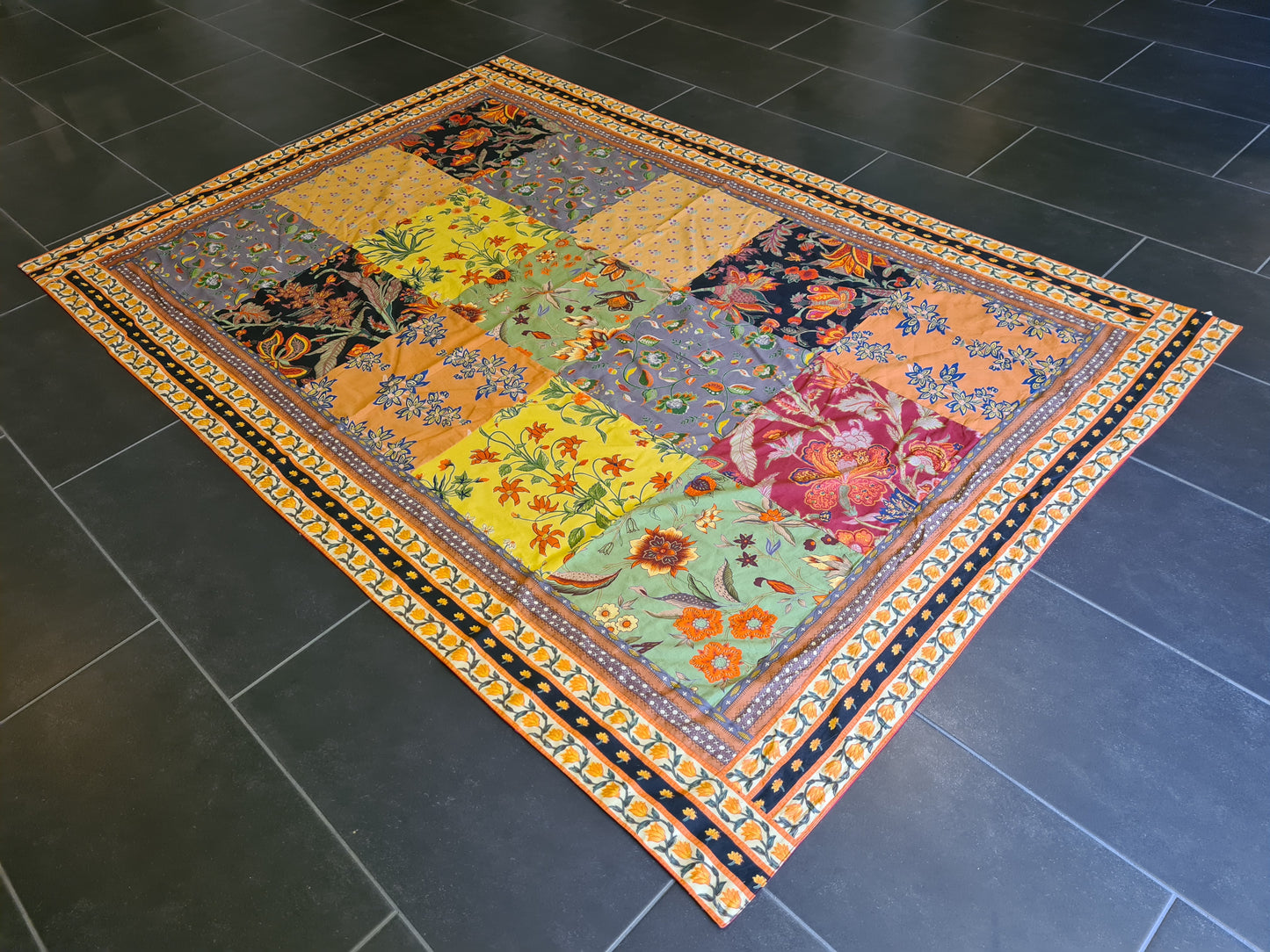 Wandbehang Indien Handgefertigtes Stoffgemälde 205x138cm