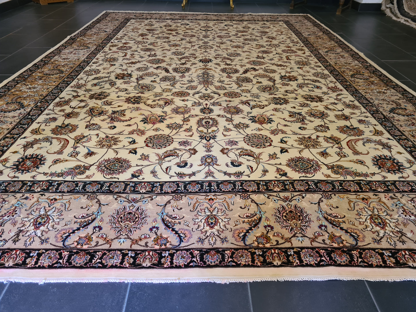 Perser Isfahan Teppich Handgeknüpfter Seidenteppich 351x242cm