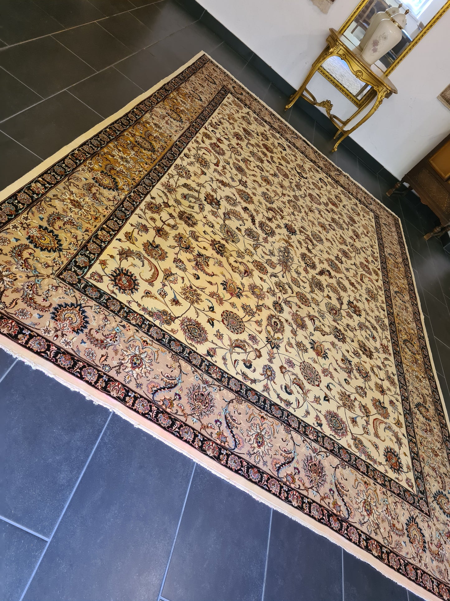 Perser Isfahan Teppich Handgeknüpfter Seidenteppich 351x242cm