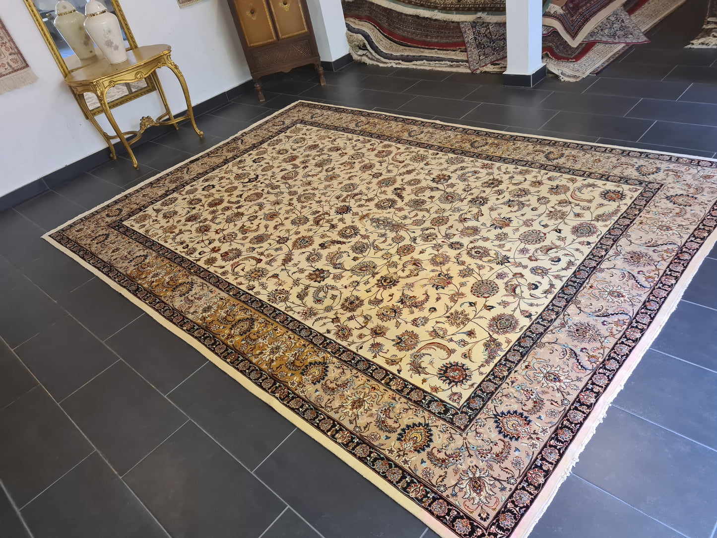 Perser Isfahan Teppich Handgeknüpfter Seidenteppich 351x242cm