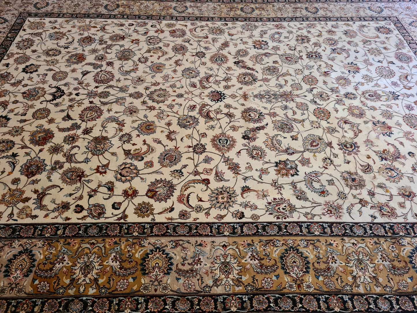 Perser Isfahan Teppich Handgeknüpfter Seidenteppich 351x242cm