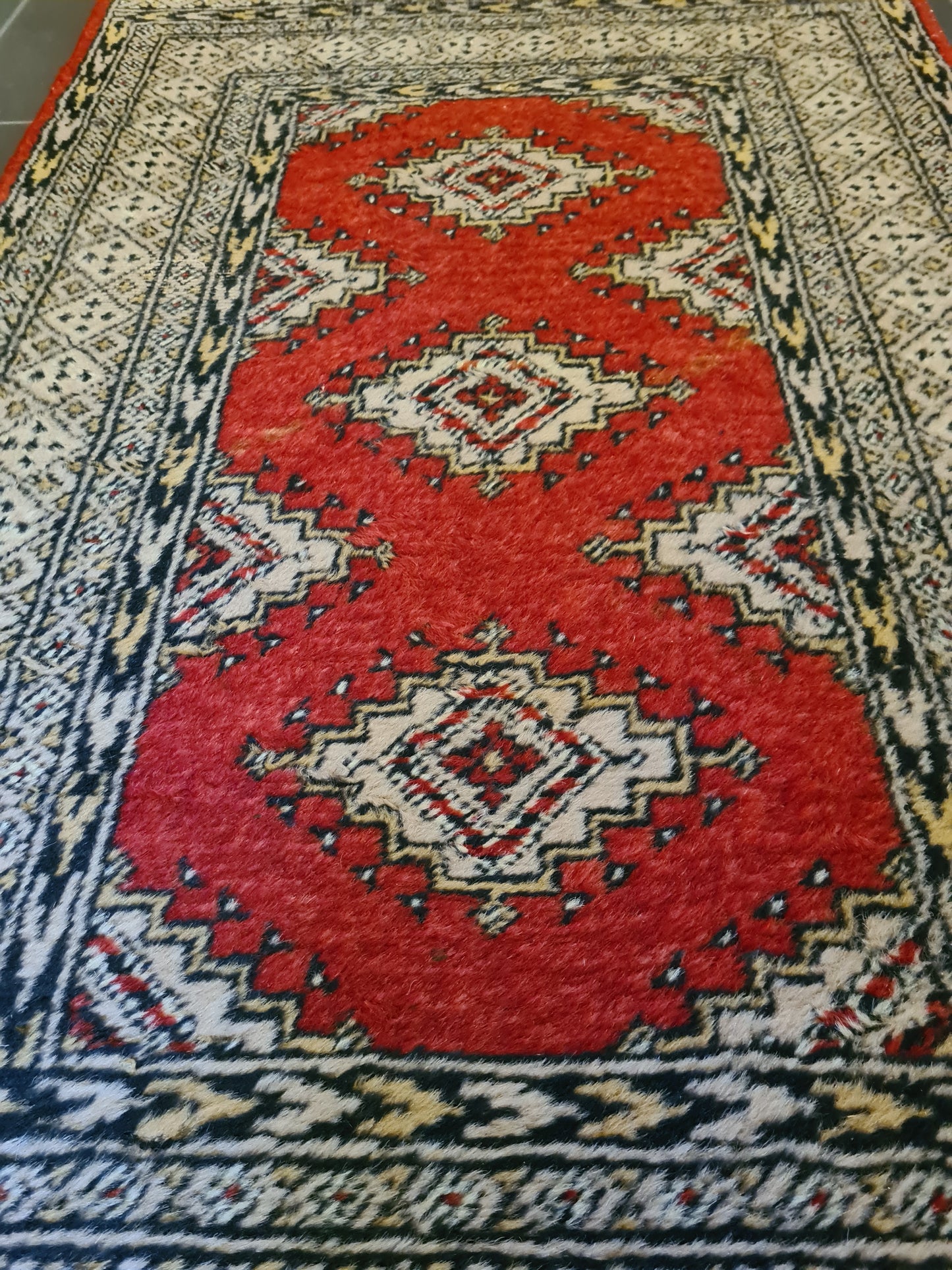 Feiner handgeknüpfter Perser Teppich Buchara Jomut Orientteppich 130x78 cm