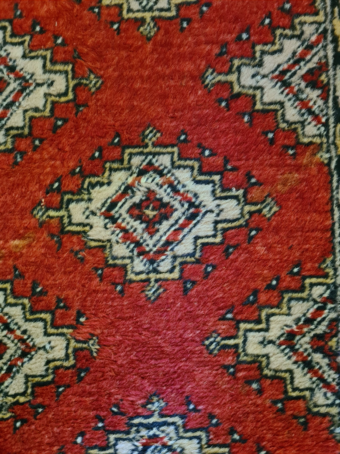 Feiner handgeknüpfter Perser Teppich Buchara Jomut Orientteppich 130x78 cm