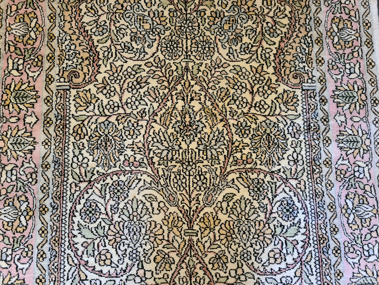 Feiner Handgeknüpfter Perser Teppich Seiden Orientteppich Kashmir 154x92cm