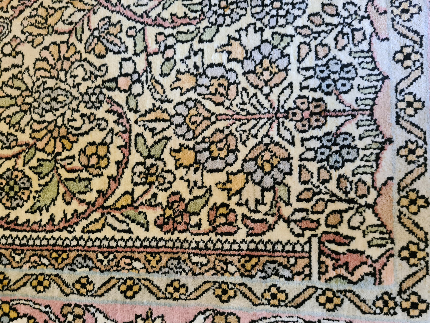 Feiner Handgeknüpfter Perser Teppich Seiden Orientteppich Kashmir 154x92cm