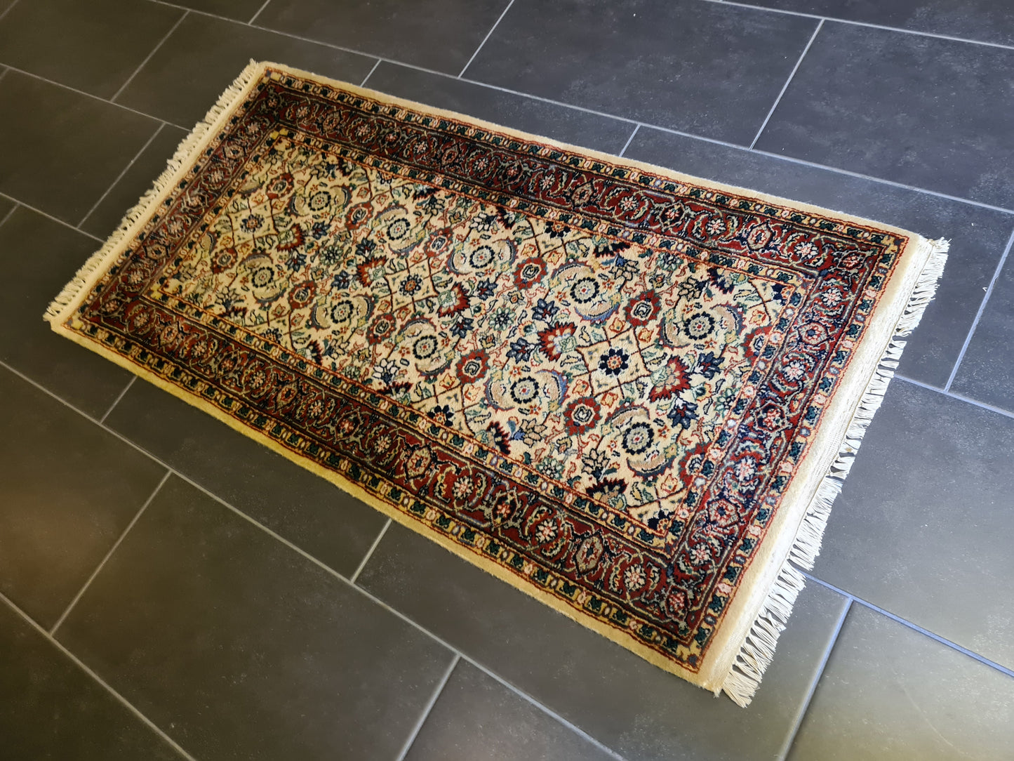 Feiner Handgeknüpfter Perser Teppich Orientteppich Täbris 136x72cm