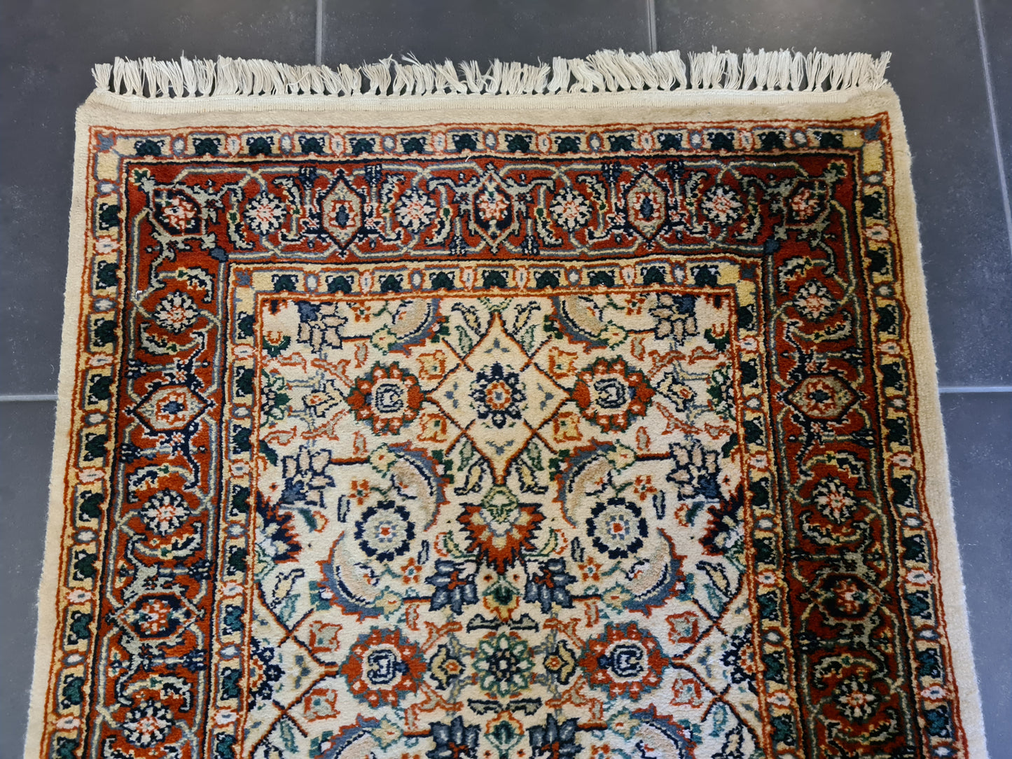 Feiner Handgeknüpfter Perser Teppich Orientteppich Täbris 136x72cm