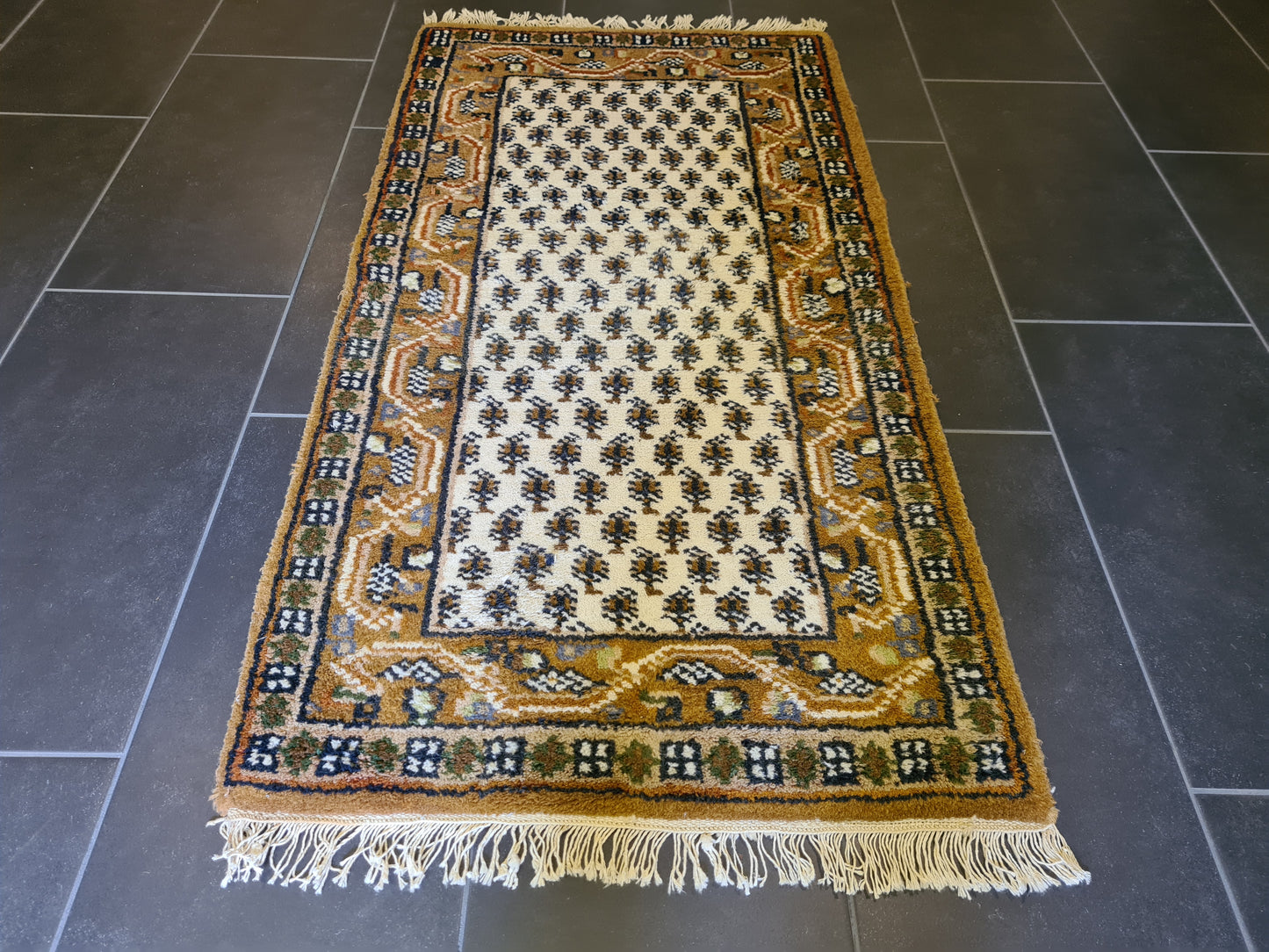 Edler handgeknüpfter Perserteppich Sarough Mir 136x71cm Orientteppich