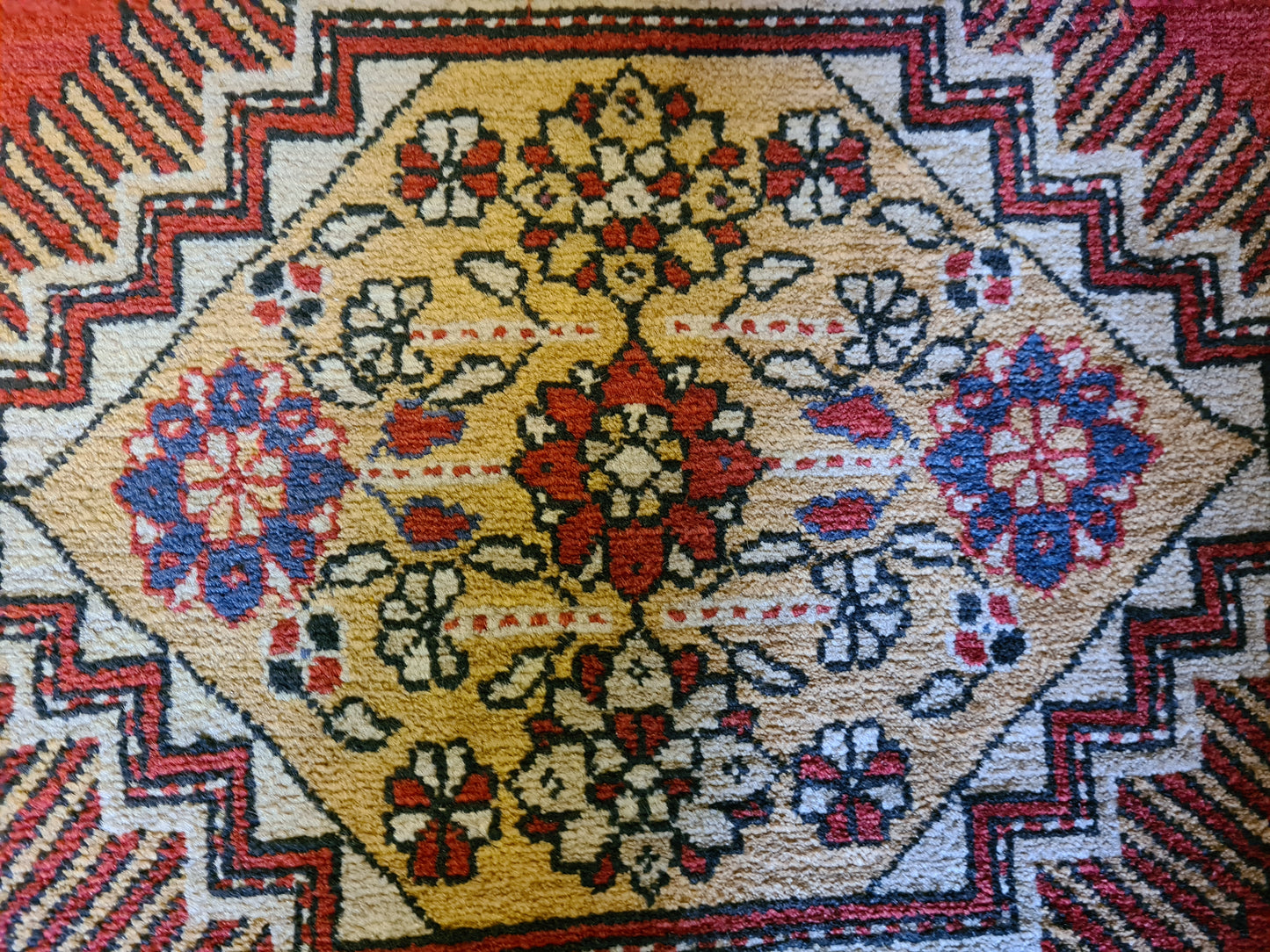 Feiner Handgeknüpfter Perser-Teppich Orientteppich Ghoum 93x68cm