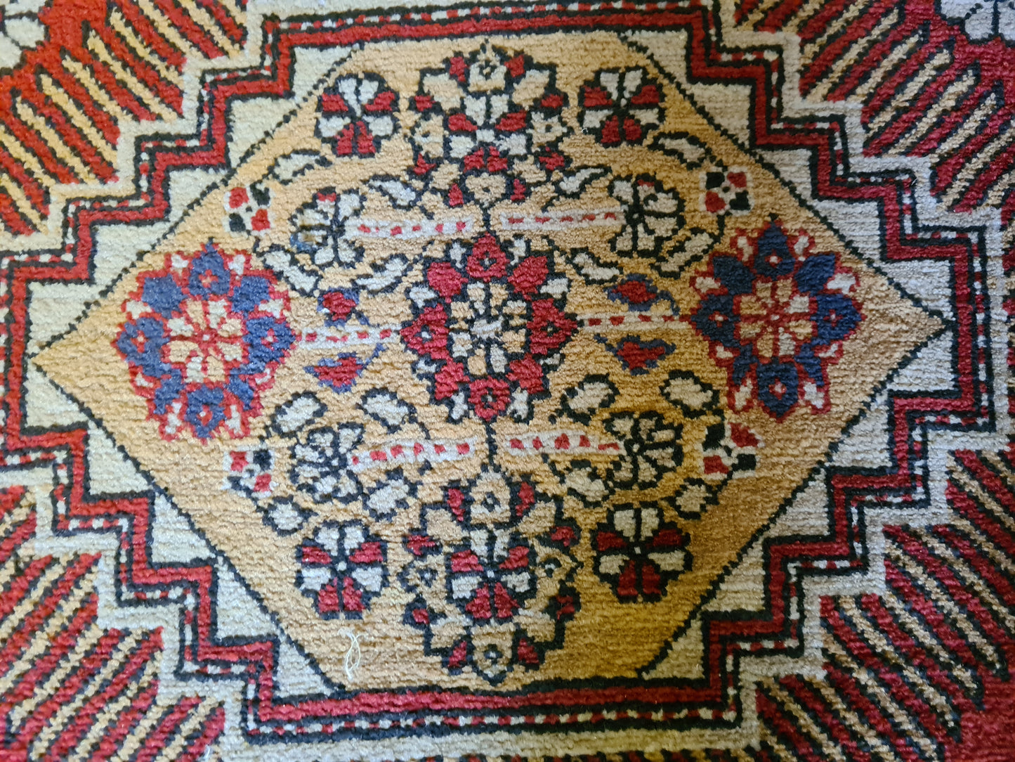 Feiner Handgeknüpfter Perser-Teppich Orientteppich Ghoum 93x68cm