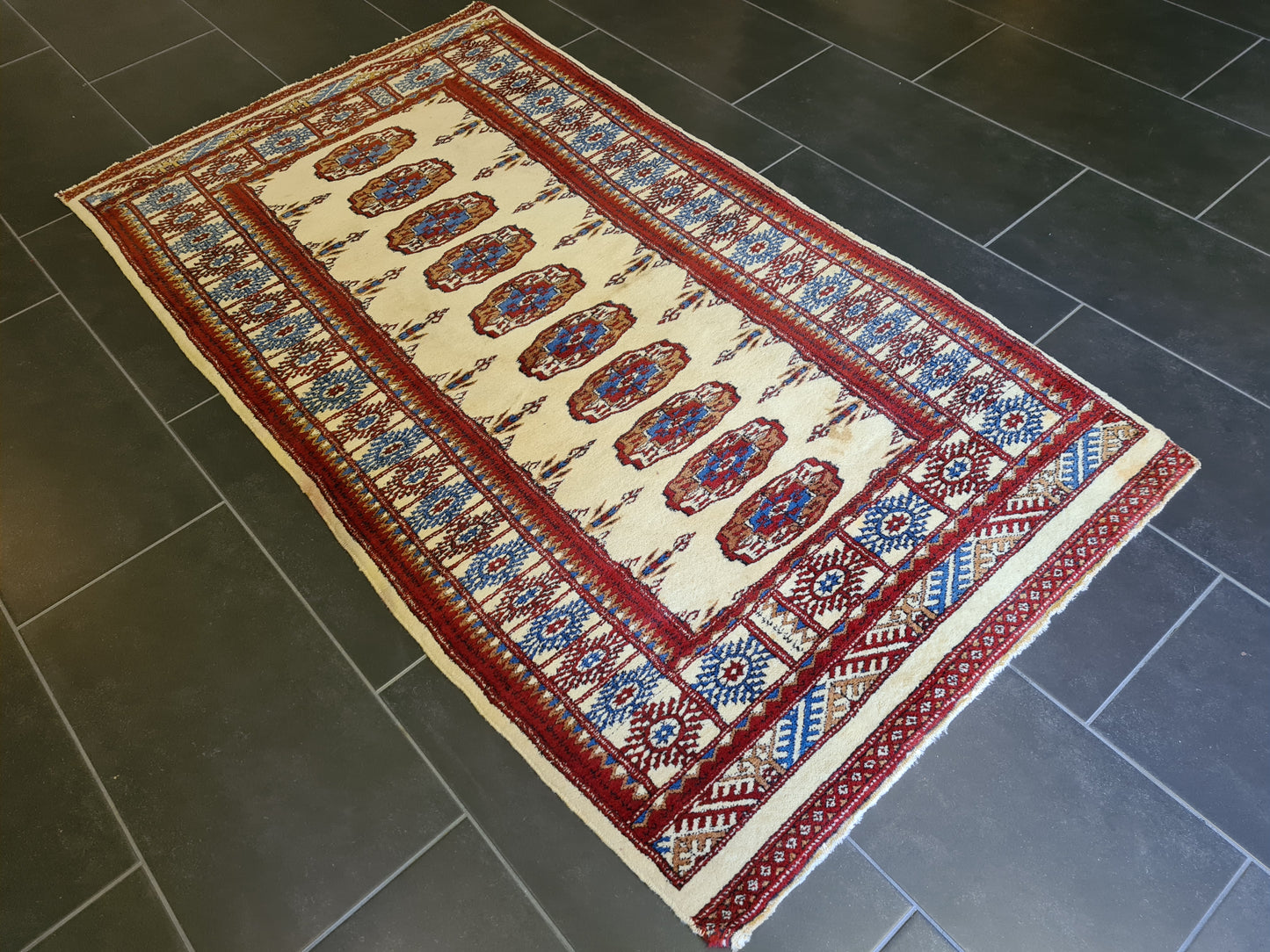 Feiner Handgeknüpfter Perser Teppich Orientteppich Buchara Jomut 179x100cm