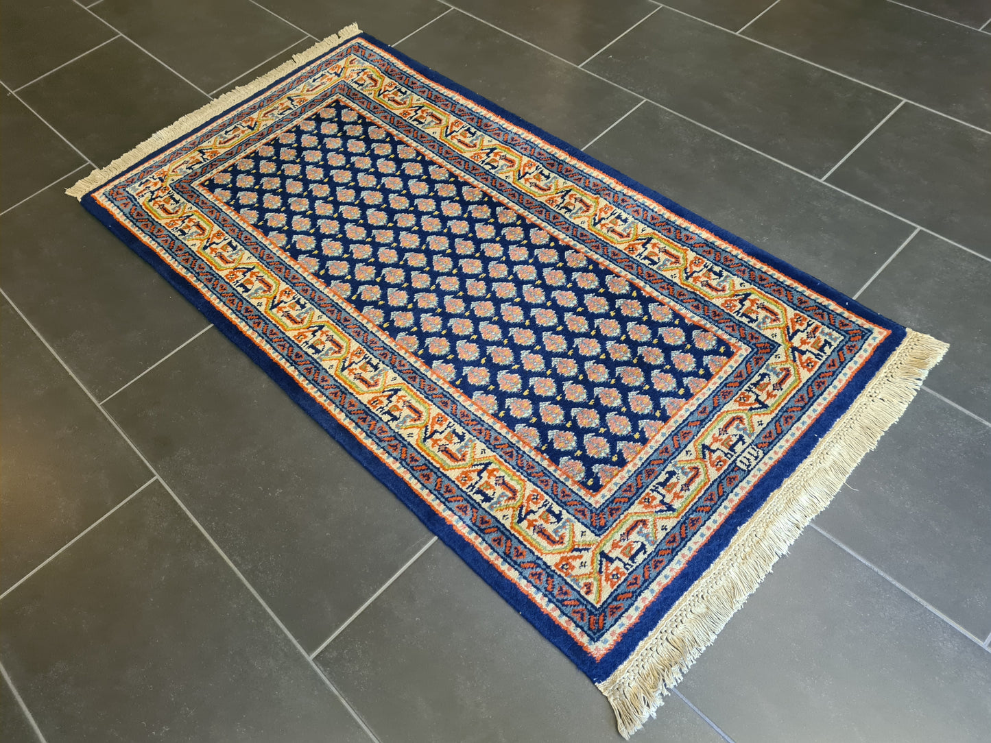 Feiner handgeknüpfter Perser Teppich Sarough Orientteppich Handwerksqualität 142x76cm