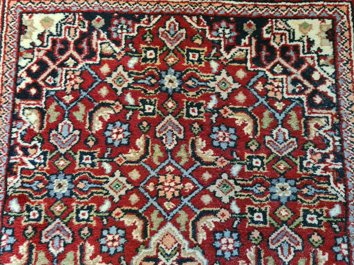 Feiner handgeknüpfter Perser Teppich Bidjar Orientteppich 138x74cm