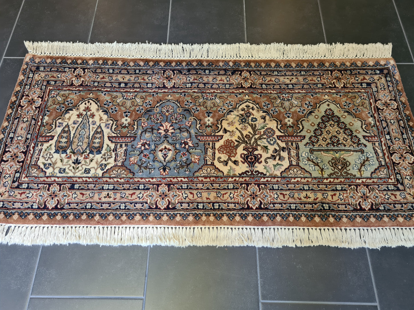 Feiner handgeknüpfter Perser Teppich Ghoum Orientteppich 63x136cm