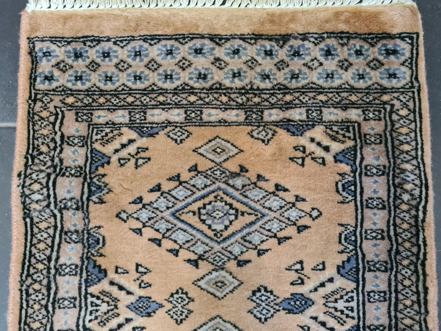 Feiner Handgeknüpfter Perser Teppich Orientteppich Buchara Jomut 122x47cm