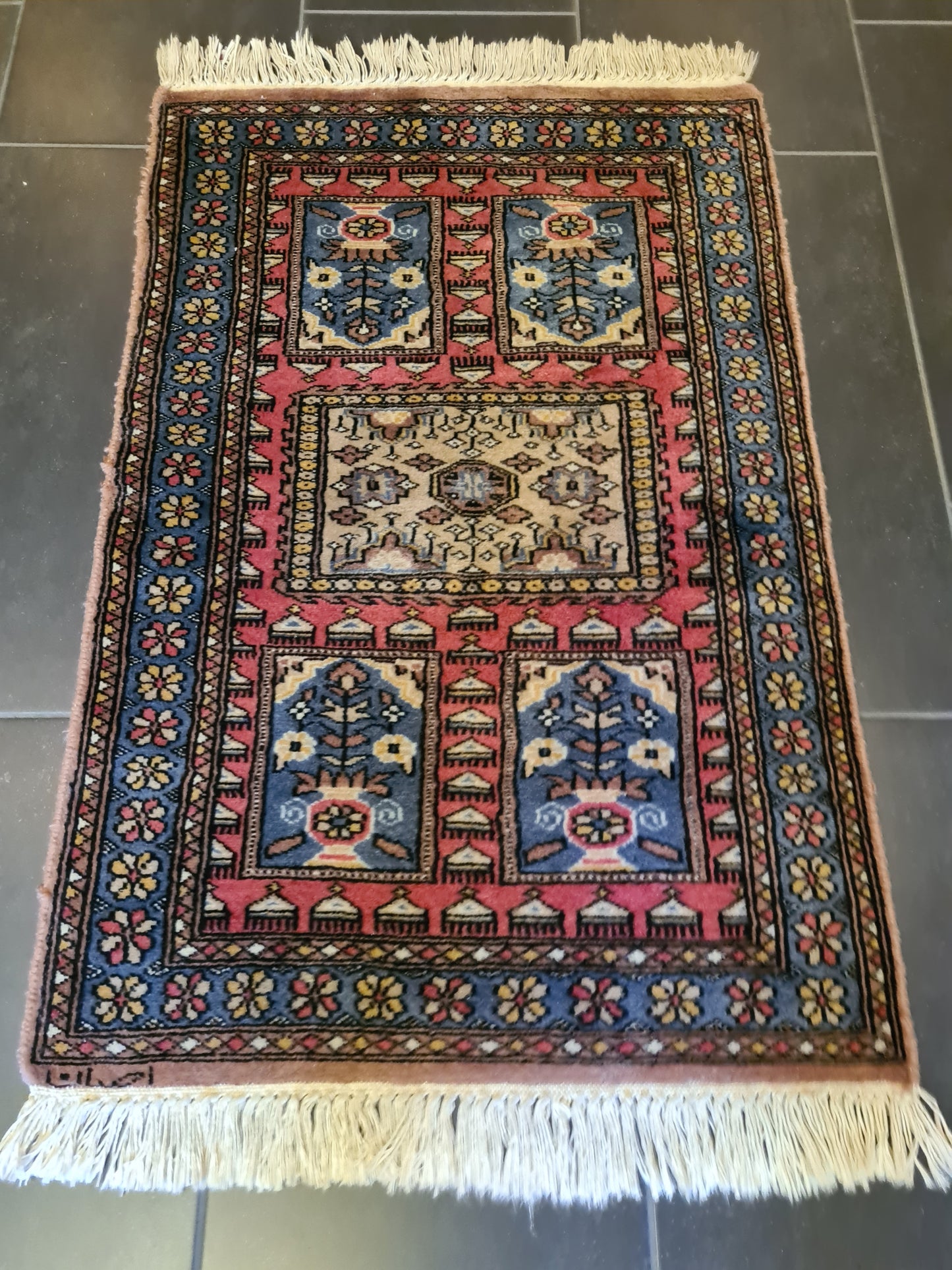 Feiner Handgeknüpfter Orientteppich Buchara Signierter Teppich 97x63cm