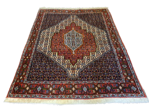 Descriptive image text