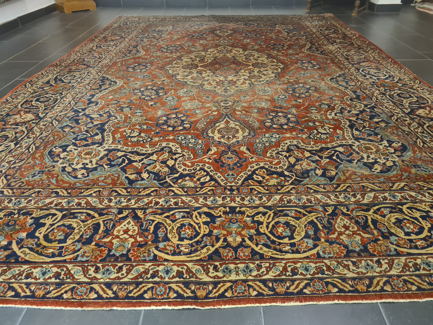 Antiker Prachtvoller Isfahan Orientteppich 390x262cm