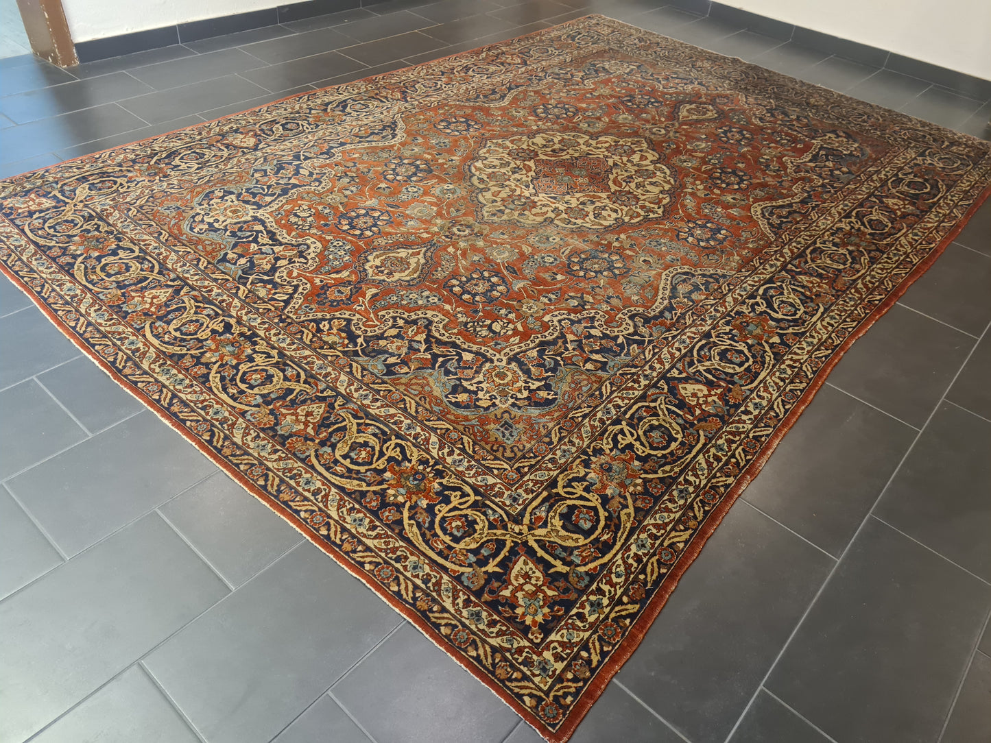 Antiker Prachtvoller Isfahan Orientteppich 390x262cm