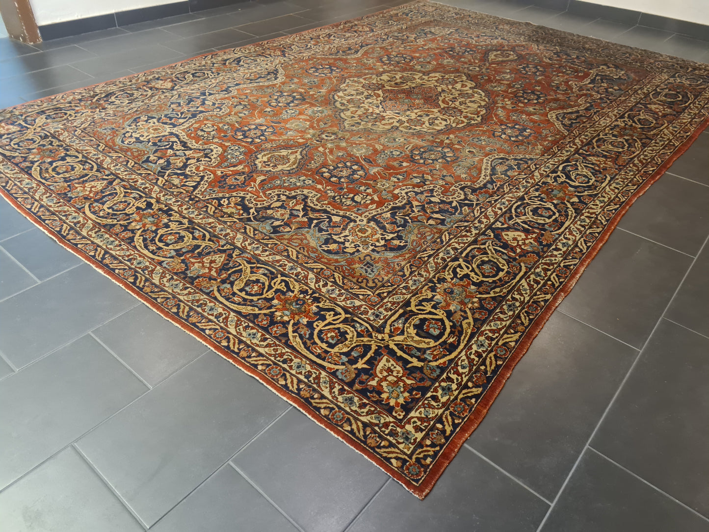 Antiker Prachtvoller Isfahan Orientteppich 390x262cm