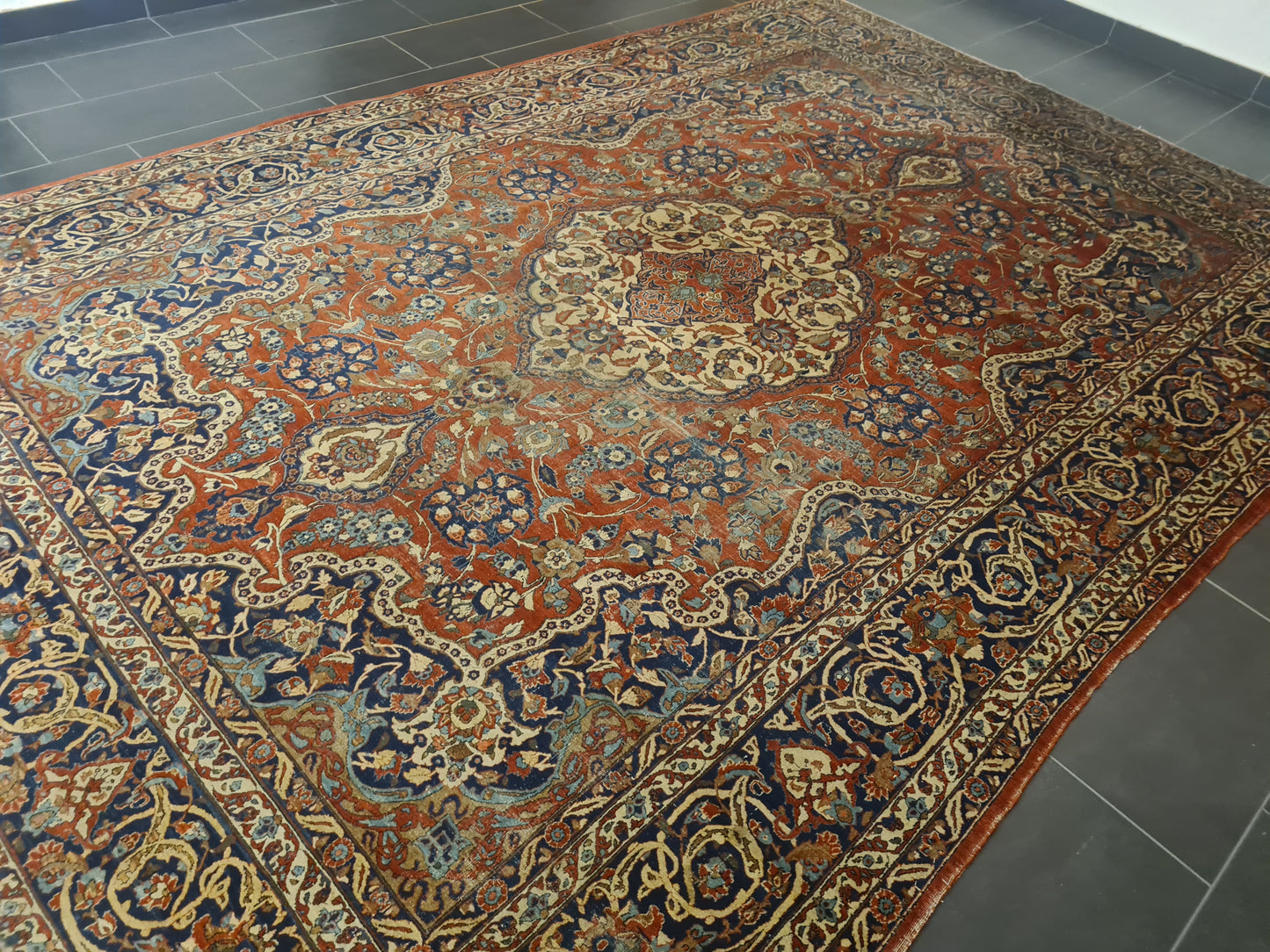 Antiker Prachtvoller Isfahan Orientteppich 390x262cm