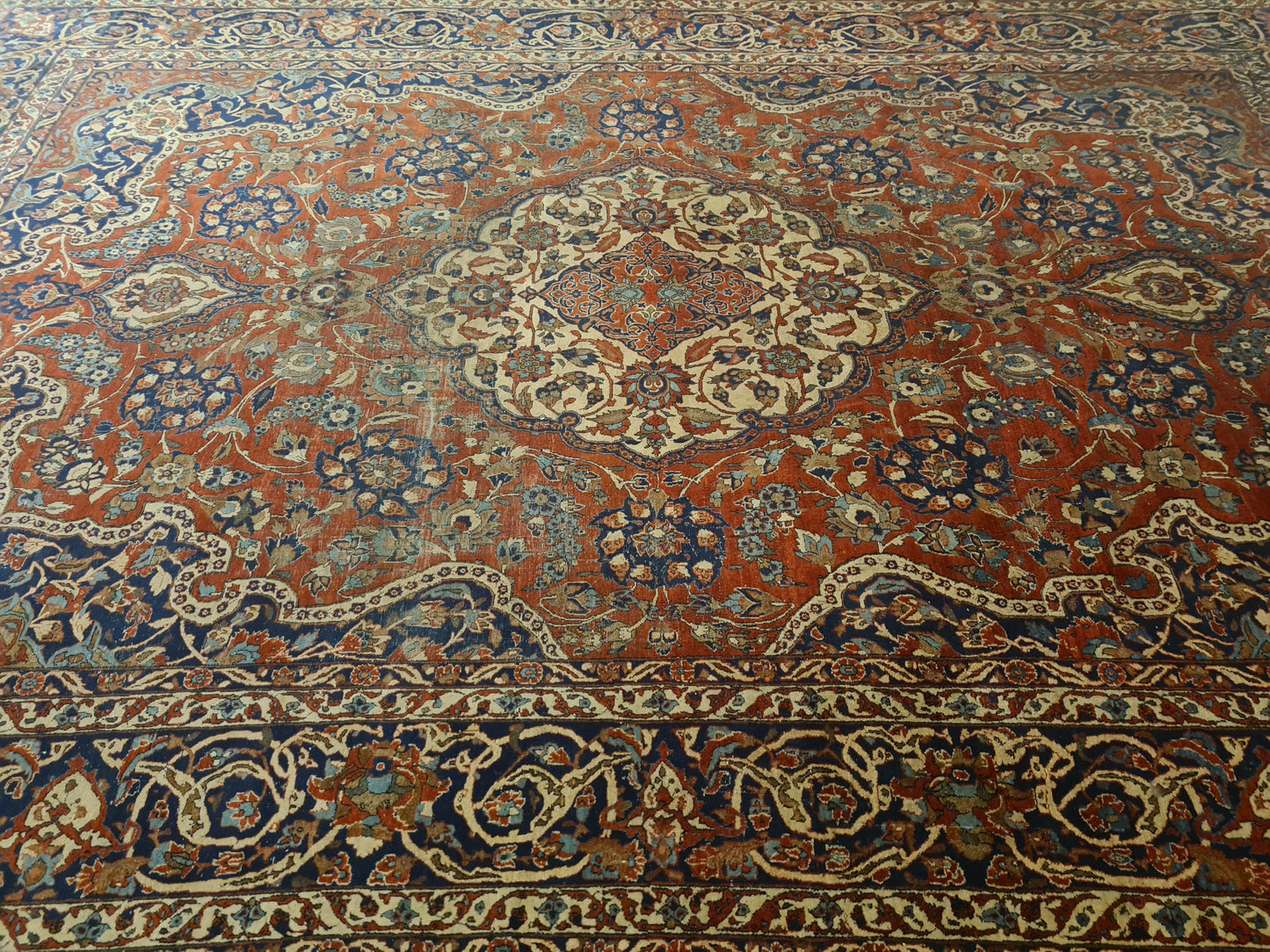 Antiker Prachtvoller Isfahan Orientteppich 390x262cm