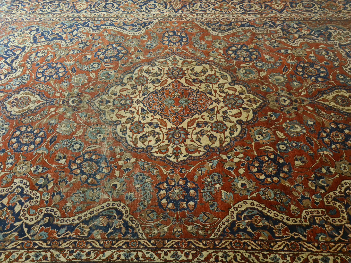 Antiker Prachtvoller Isfahan Orientteppich 390x262cm